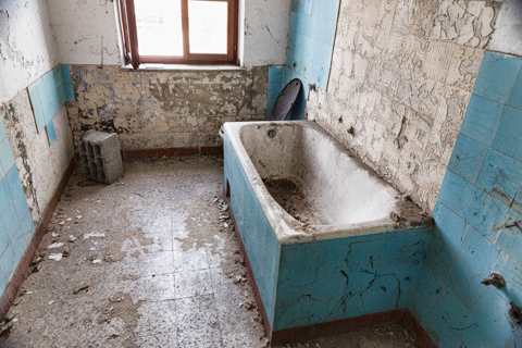 decaying bathroom croatia
